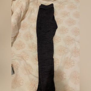 Ribbed Splendid leggings. Super soft